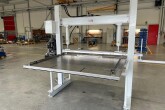 Hydraulische pers voor houten frames